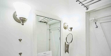 Miami Pool Cottage in El Portal