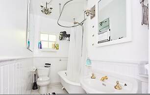 Miami Pool Cottage in El Portal