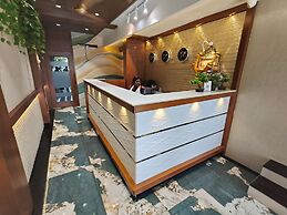 Hotel Prime Suites Airoli