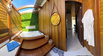 Canyons Guest House