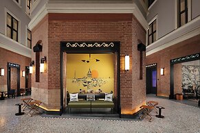 Moxy Istanbul Taksim