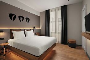 Moxy Istanbul Taksim