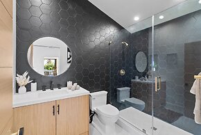 Lake Street-  Venice Open Designer House w Pool