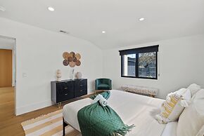 Lake Street-  Venice Open Designer House w Pool