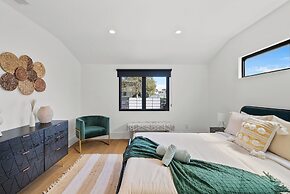 Lake Street-  Venice Open Designer House w Pool