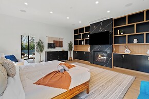 Lake Street-  Venice Open Designer House w Pool