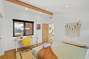 Lake Street-  Venice Open Designer House w Pool