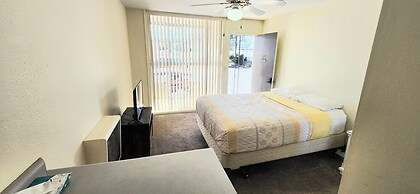 Twin Lakes Inn
