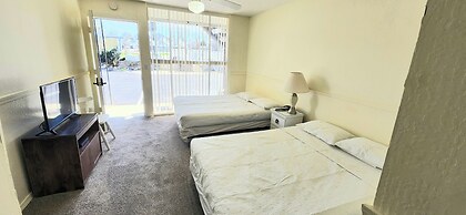 Twin Lakes Inn