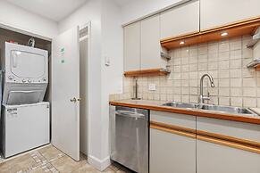 Foxglove 32 by Whistler Premier