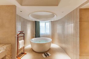 Ramada Plaza By Wyndham Wuhan Dongxi Lake