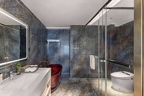 Ramada Plaza By Wyndham Wuhan Dongxi Lake