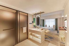 Ramada Plaza By Wyndham Wuhan Dongxi Lake