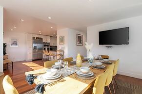 Malibu Luxury 4 BR Home w Pool and Ocean Views