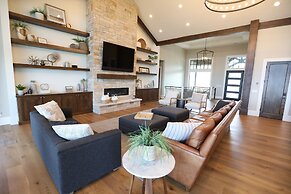 Glenn Haven by Cloud Dream Homes