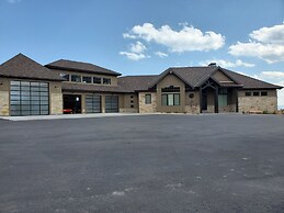 Glenn Haven by Cloud Dream Homes