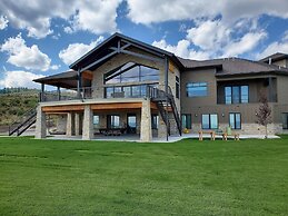 Glenn Haven by Cloud Dream Homes