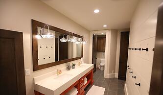 Glenn Haven by Cloud Dream Homes