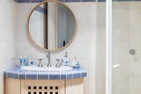 King Bed Luxury View - Captains Retreat