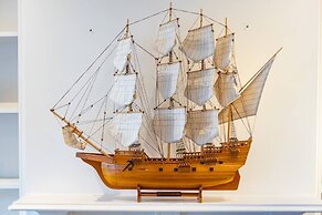 King Bed Luxury View - Captains Retreat