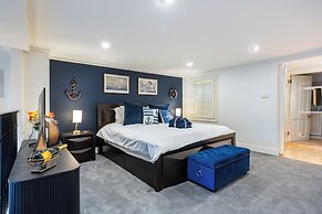 King Bed Luxury View - Captains Retreat