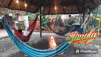 THE JUNGLE Vacation Home