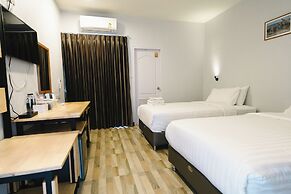 The Ten Hotel Thippanate