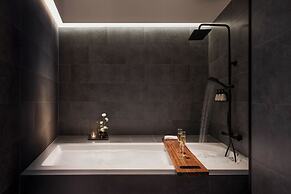 M Village Hotel Premier Thi Sach