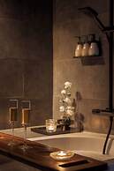 M Village Hotel Premier Thi Sach