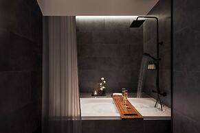 M Village Hotel Premier Thi Sach