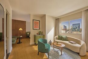 M Village Hotel Premier Thi Sach