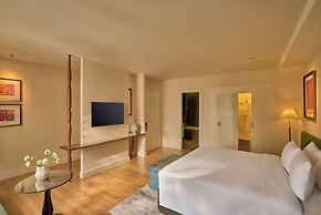 M Village Hotel Premier Thi Sach