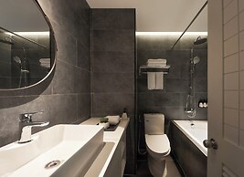 M Village Hotel Premier Thi Sach