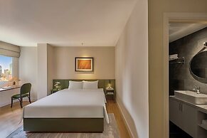 M Village Hotel Premier Thi Sach