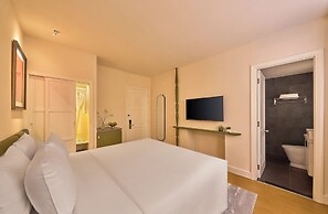 M Village Hotel Premier Thi Sach