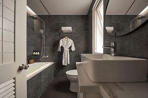 M Village Hotel Premier Thi Sach