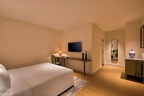 M Village Hotel Premier Thi Sach