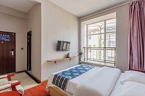 Kunming Panju Hotel