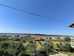 Serene Barbat Escape With Just Minutes From the Beach