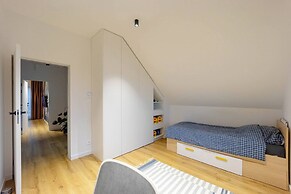 Luxurious Villa With Pool Near Energylandiai