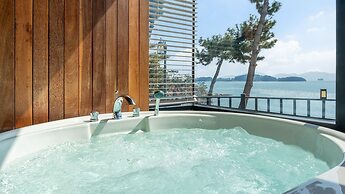 Sacheon Ara Private Pool Villa