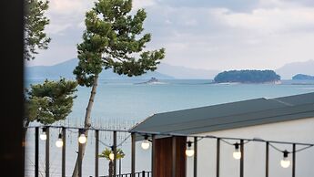 Sacheon Ara Private Pool Villa