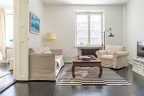 Spacious apt in Vibrant Kallio