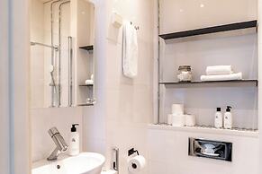 Spacious apt in Vibrant Kallio