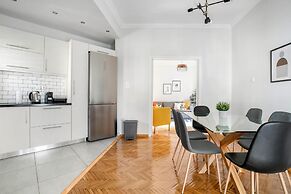 Dew 1-Bedroom Apartment in Athens