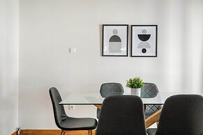Dew 1-Bedroom Apartment in Athens