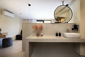 Elmima Villa by Checkin