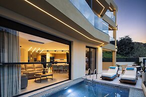 Elmima Villa by Checkin