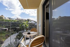 Elmima Villa by Checkin