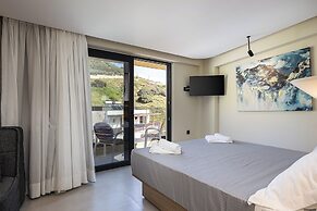 Elmima Villa by Checkin